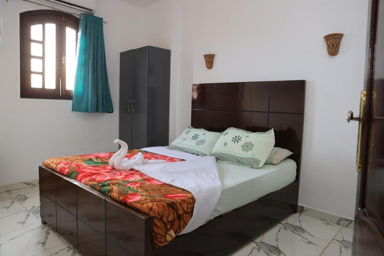 Villa Memnoun House Luxor Esterno foto